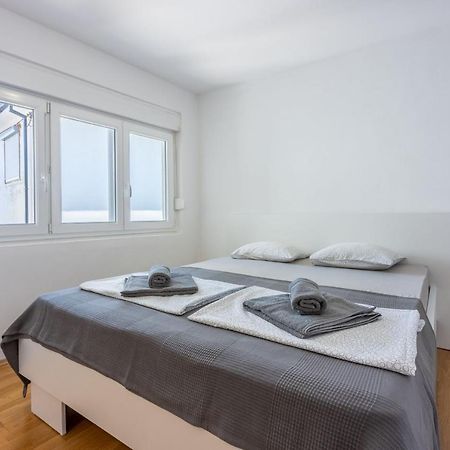 Apartment Robert Crikvenica Esterno foto