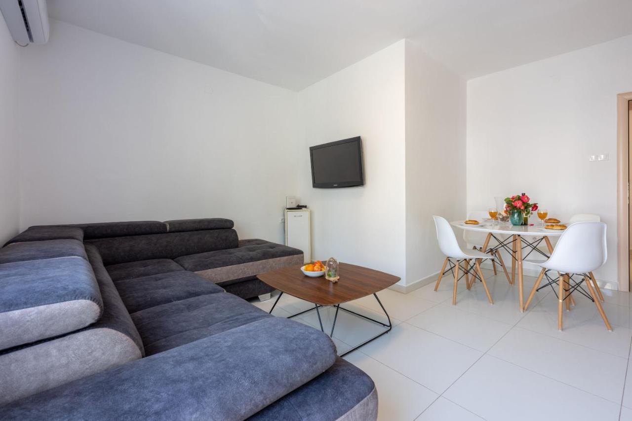 Apartment Robert Crikvenica Esterno foto