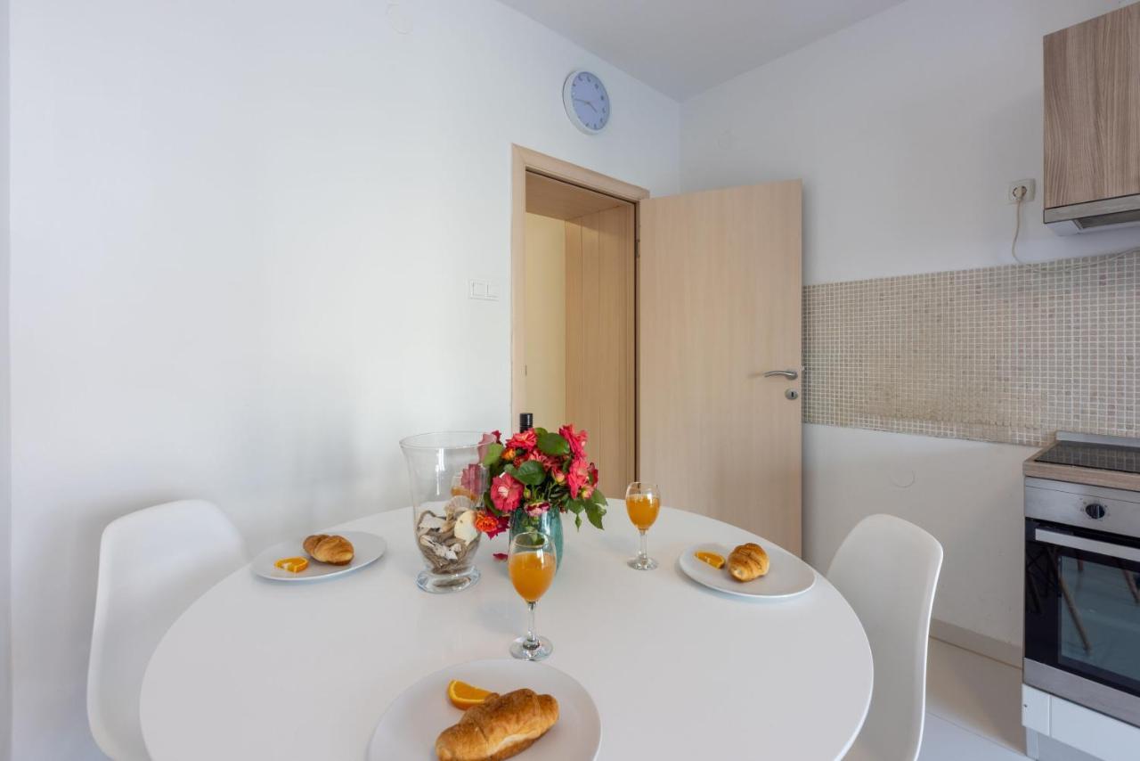Apartment Robert Crikvenica Esterno foto